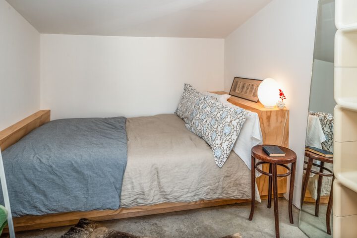 Room 12 of 60