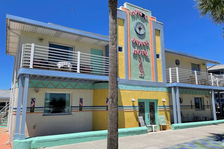 Hotel 3 of 62