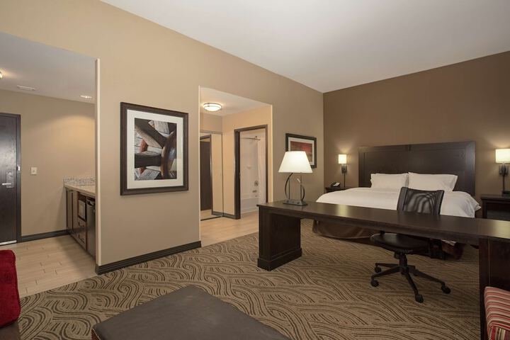 Room 19 of 37