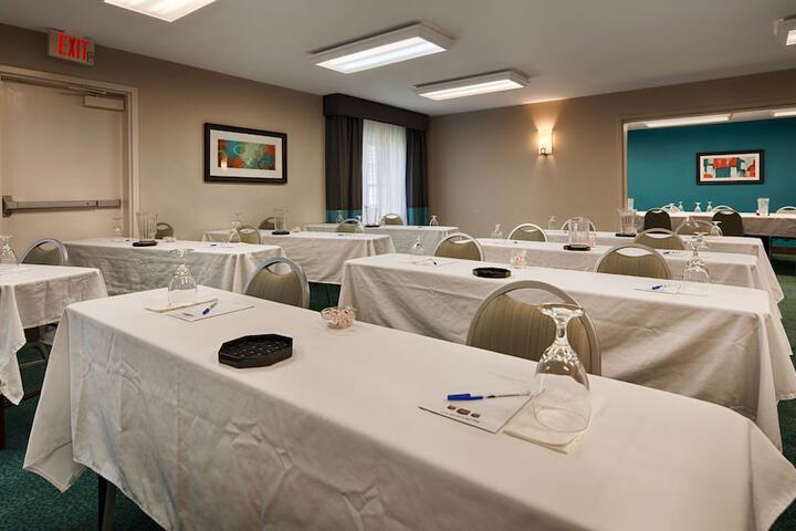 Best Western Hartford Hotel & Suites
