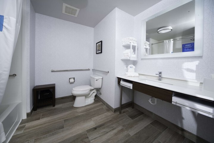 Room 20 of 44