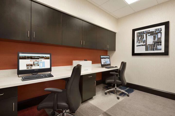 Business Center 30 of 30