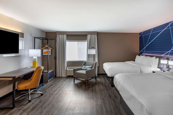 Room 12 of 35