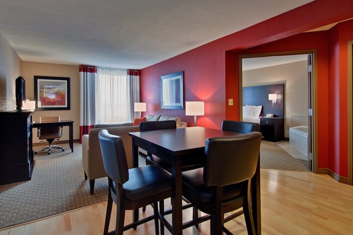 Room 34 of 65