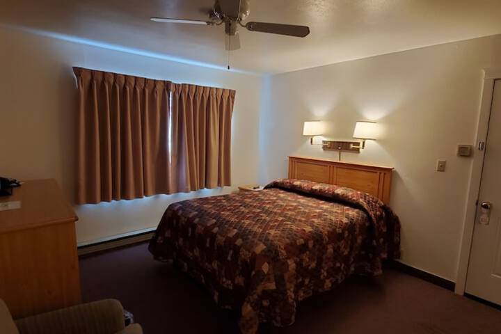 Room 28 of 52