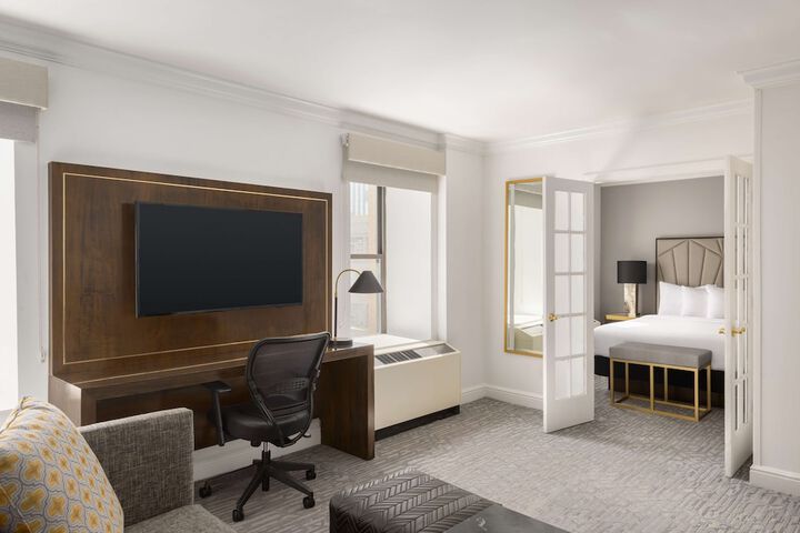 Room 82 of 115