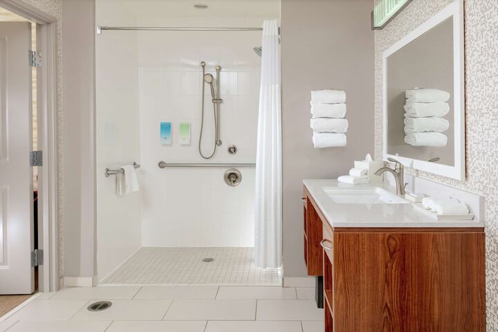 Home2 Suites by Hilton Fayetteville Fort Bragg