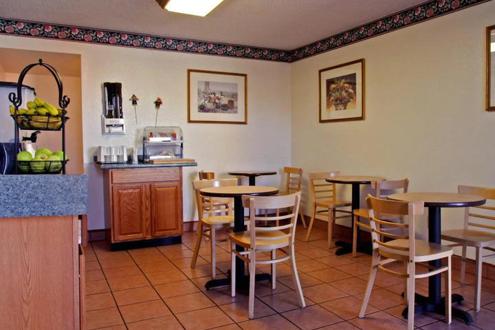 SIESTA MOTEL