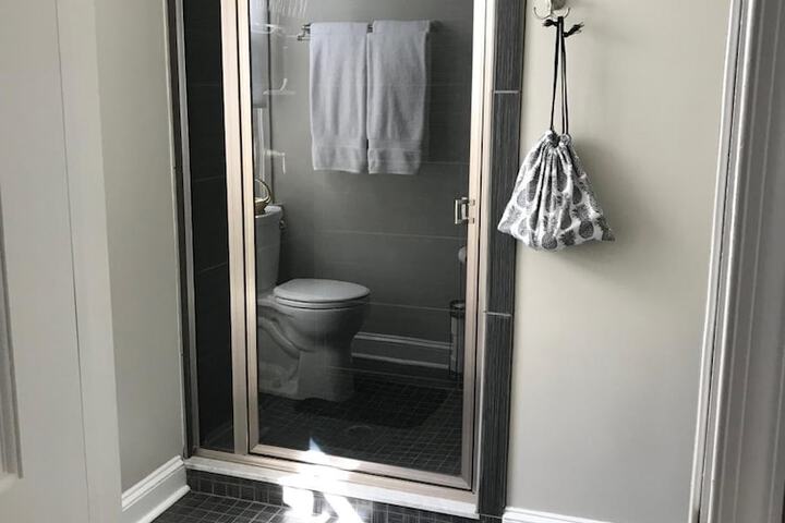 Room 21 of 35