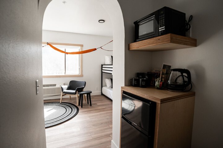 Room 27 of 52