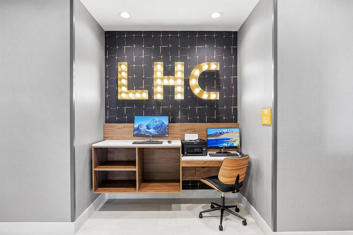 La Quinta Inn & Suites by Wyndham La Habra