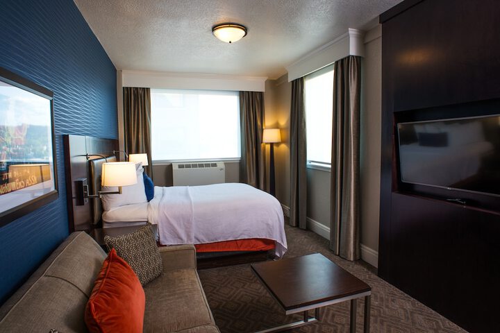 Hotel Alex Johnson Rapid City Curio Collection by Hilton