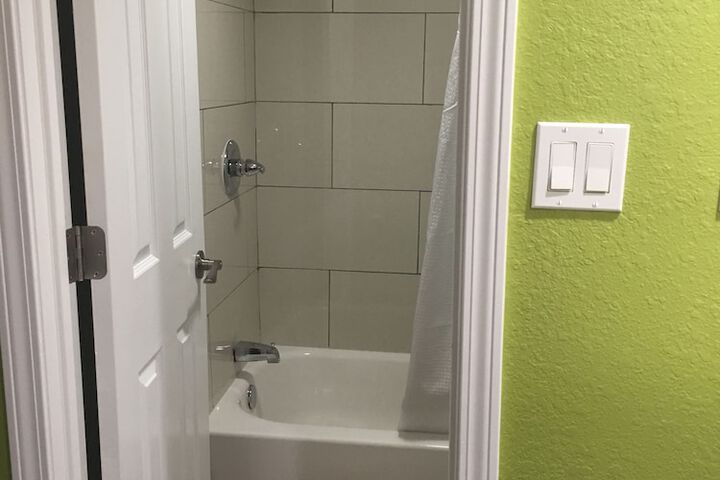 Room 31 of 33
