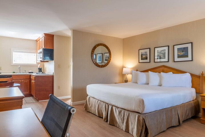 Port Inn and Suites Portsmouth an Ascend Collection Hotel