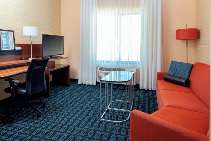 Room 12 of 18