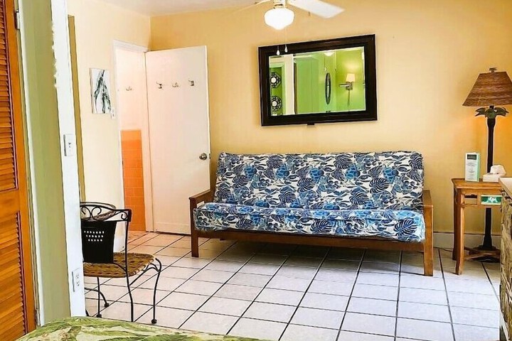 Room 211 of 218