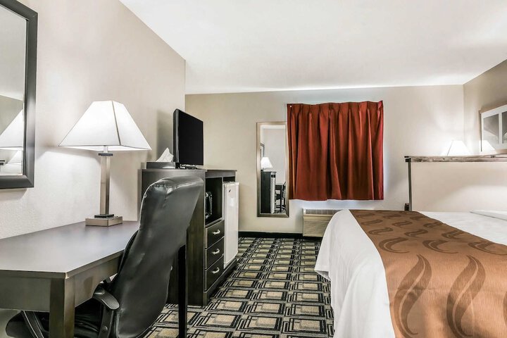 Room 30 of 60