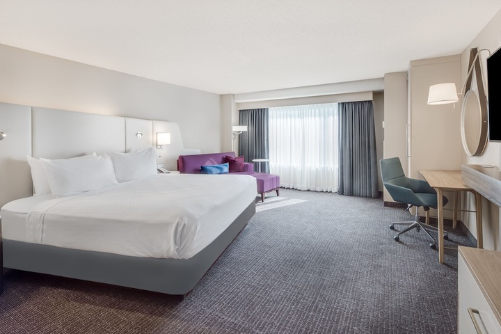 Room 53 of 108