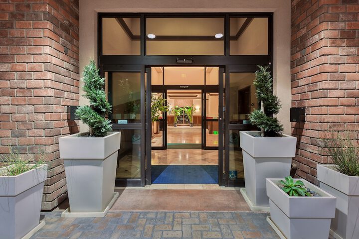 Hotel 10 of 74