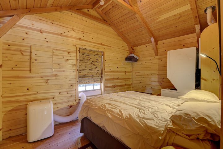 Room 10 of 29