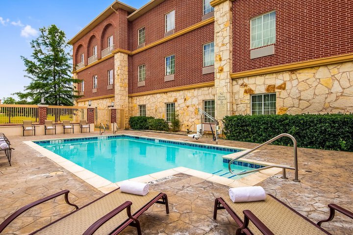 Pool 3 of 13