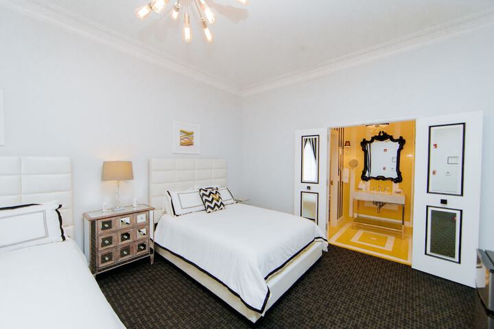 Room 15 of 50