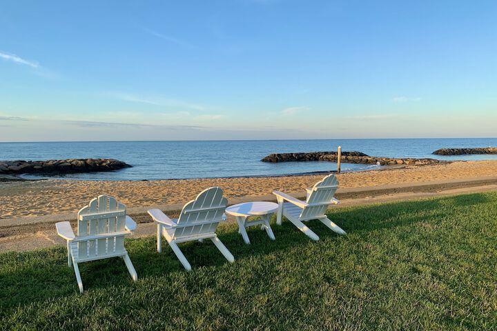 Lighthouse Inn