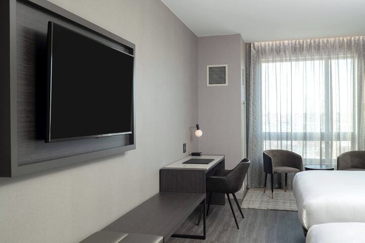 Room 36 of 89