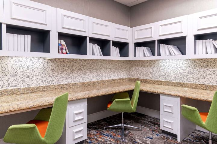 Business Center 60 of 60