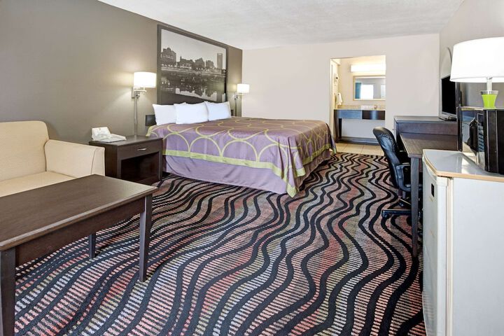 Room 13 of 14