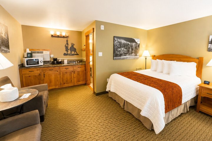 Silver Moon Inn