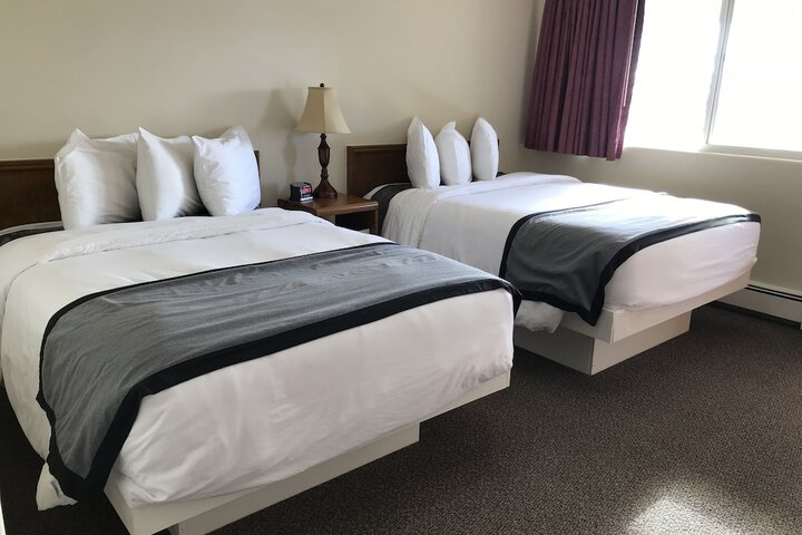 Room 13 of 33