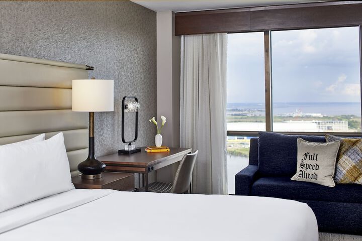 Renaissance Mobile Riverview Plaza Hotel