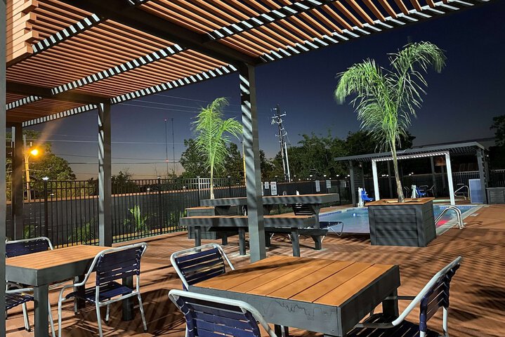 La Quinta Inn & Suites by Wyndham Victoria - South