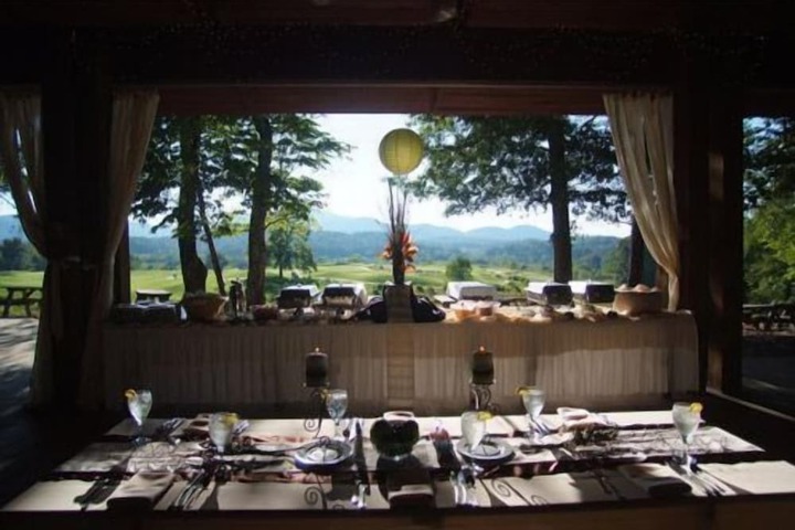 Dining 73 of 115