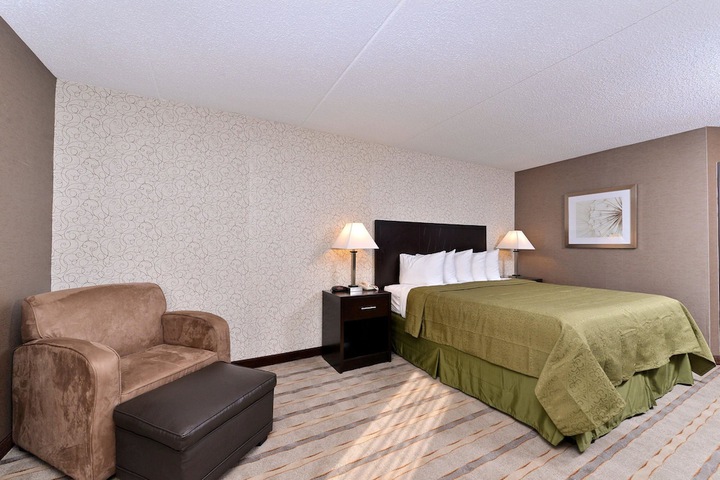 Room 18 of 31