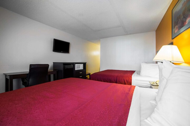 Room 21 of 27