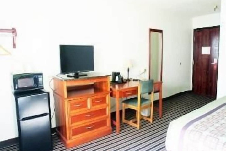 Room 27 of 57