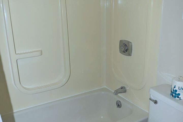 Room 10 of 36