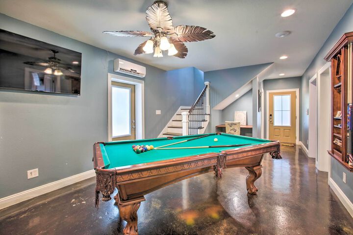 Waveland Family House 4-minute Drive to the Beach