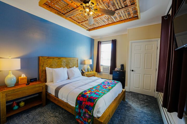 Room 12 of 60