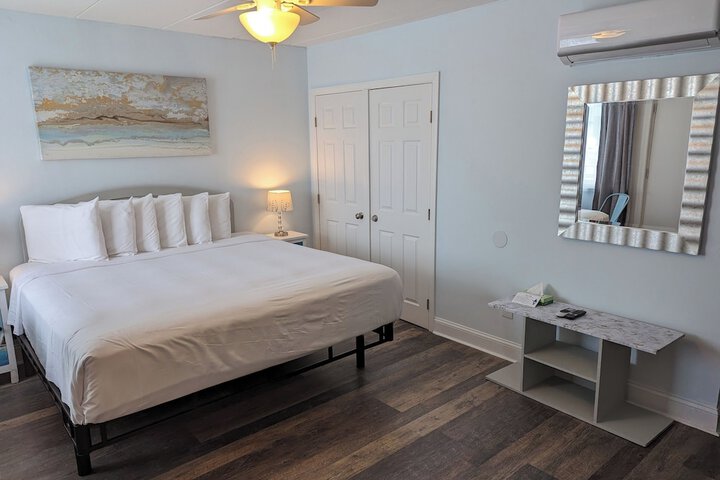 Room 26 of 48