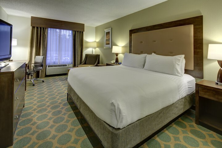 Room 16 of 46