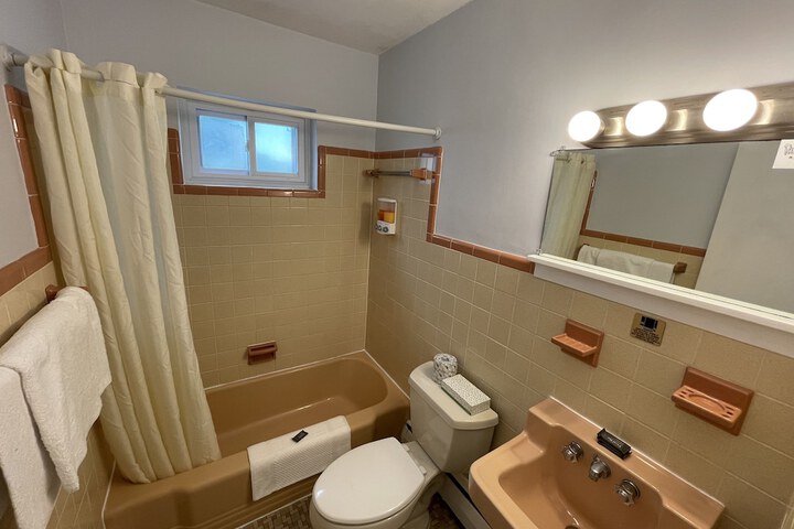 Room 19 of 26