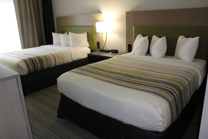 Country Inn & Suites by Radisson Romeoville I-55