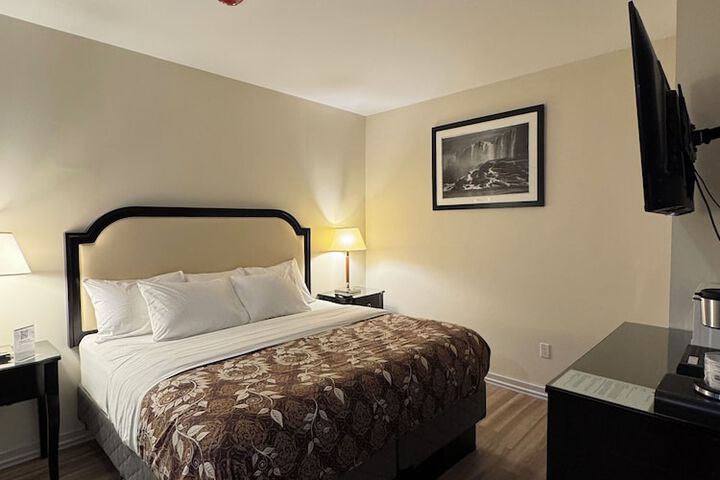 Big Bird Inn Wawa SureStay Collection by Best Western