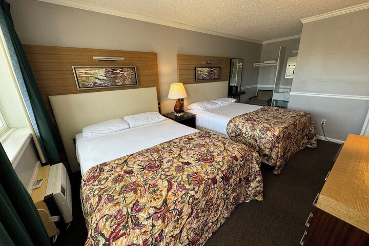 Room 16 of 29