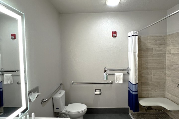 Room 6 of 21
