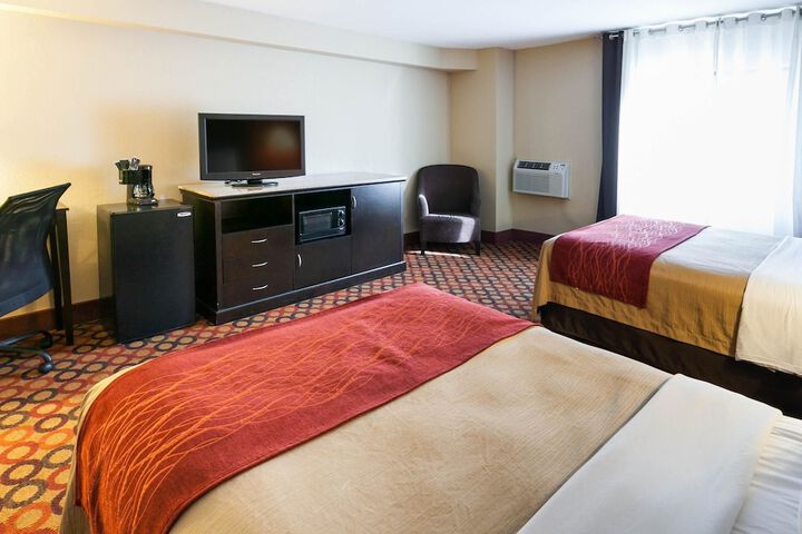 Room 27 of 38