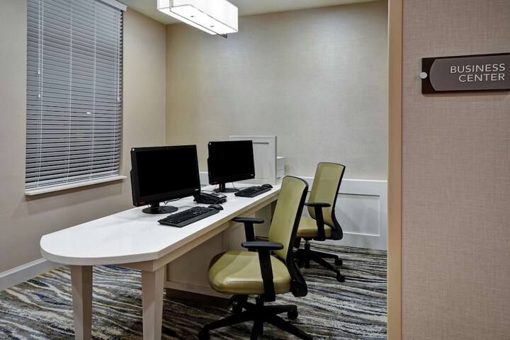 Business Center 55 of 55